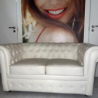 Divano chesterfield bianco