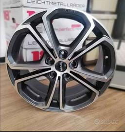 Cerchi in lega 18 pollici Auto