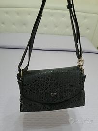 borsa elegante nera in pelle disegnata