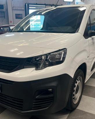 Peugeot Partner BlueHDi 131cv Furgone Premium 2021