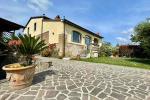 BIFAMILIARE A VICCHIO