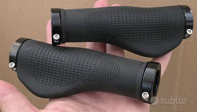 Accessori per bici:fanale,campanello,pedali,pompa