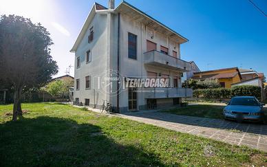 QUADRILOCALE CON SOTTOTETTO, SENZA SPESE!!
