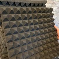 45 Pannelli fonoassorbenti piramidali e 8 a onda