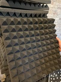 45 Pannelli fonoassorbenti piramidali e 8 a onda