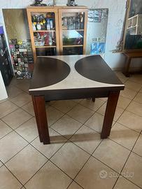 Tavolo allungabile in legno