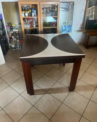 Tavolo allungabile in legno