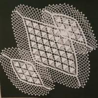 Set centrino all'uncinetto fatto a mano