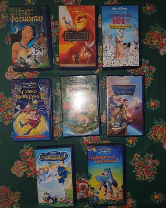 Videocassette VHS originali con film per bambini