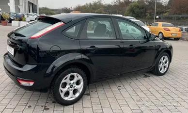 Ford focus 1.6 benzina gpl