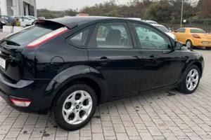 Ford focus 1.6 benzina gpl