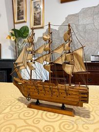 Modellino nave da collezione