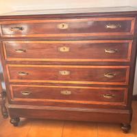 Como’ cassettiera antica