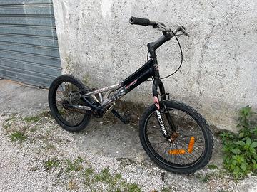 Bmx trial
