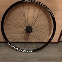 Cerchio anteriore ethirteen 27,5