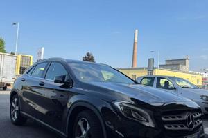 Mercedes GLA 180 benzina