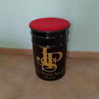 Sgabello e contenitore vintage John Player Special