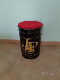 Sgabello e contenitore vintage John Player Special