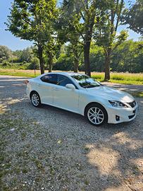 lexus IS200