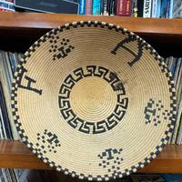 Cestino sardo in rafia