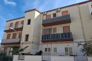 Zona trasmazaro, in grande piazza