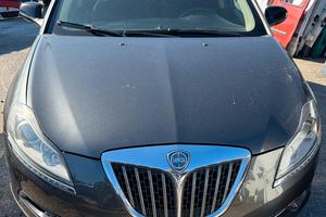 LANCIA DELTA PER RICAMBI