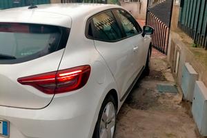 RENAULT CLIO 2021