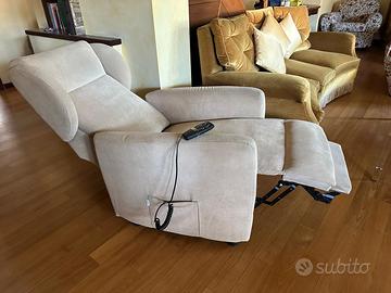 Poltrona relax elettrica Sanatex con telecomando