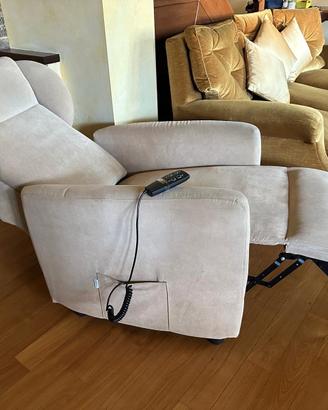 Poltrona relax elettrica Sanatex con telecomando