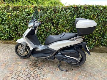 Piaggio Beverly 350