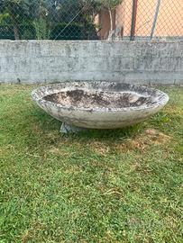 Vaso da giardino in cemento