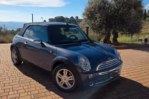 Mini cooper R52 Cabrio (trattabile)