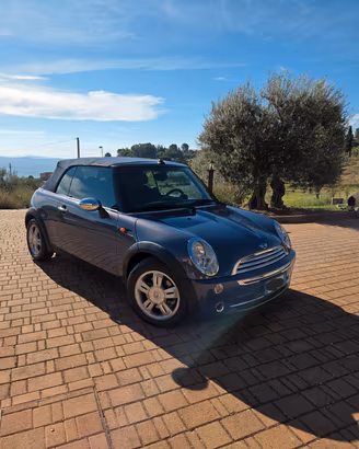Mini cooper R52 Cabrio (trattabile)