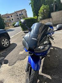 Yamaha YZF R6 - 2004