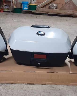 tris valige bmw s xr 100