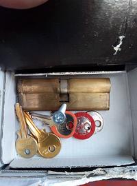 Nottolini serratura cilindro con chiavi