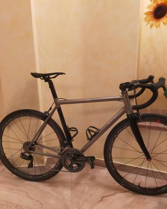 bici in titanio 