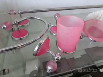 Kit accessori cromo e rosa