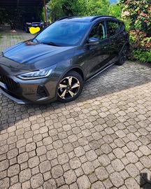 Ford focus active