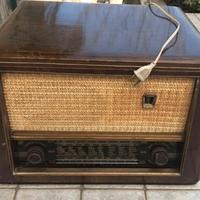 Vecchia radio Watt Radio