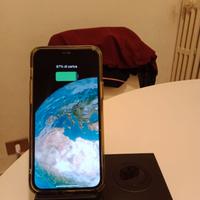 Base di ricarica per iPhone e Airpods