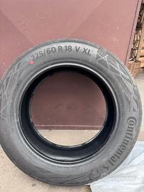 Quattro pneumatici Continental