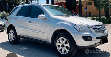 mercedes ML 320 anno 2007 solo ricambi 