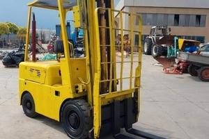 CARRELLO ELEVATORE OM 20 q.li DIESEL