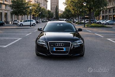 Audi A3 nero 1.6 attraction