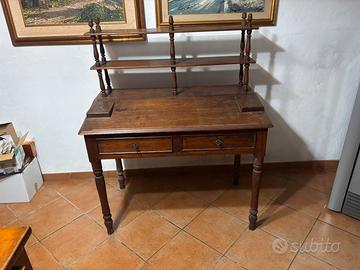 Tavolo antico scrittoio