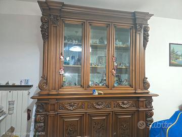 credenza in stile