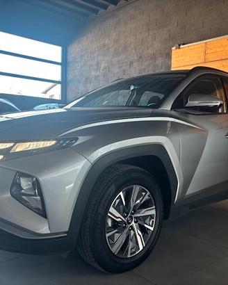 Hyundai Tucson 1.6 HEV . XLine