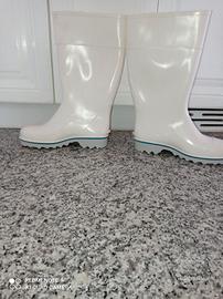 stivali antiscivolo anti infortunio nuovi