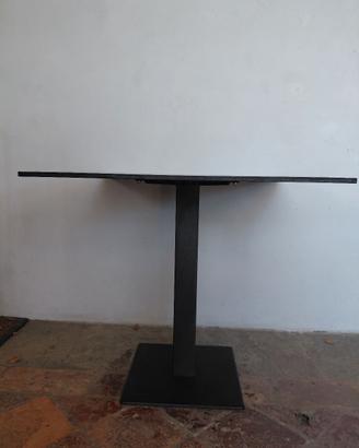 Tavolo in ghisa da esterno